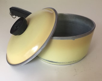 Vintage Club Aluminum Yellow Saucepan, Yellow 1 1/2 Quart Saucepan With Lid