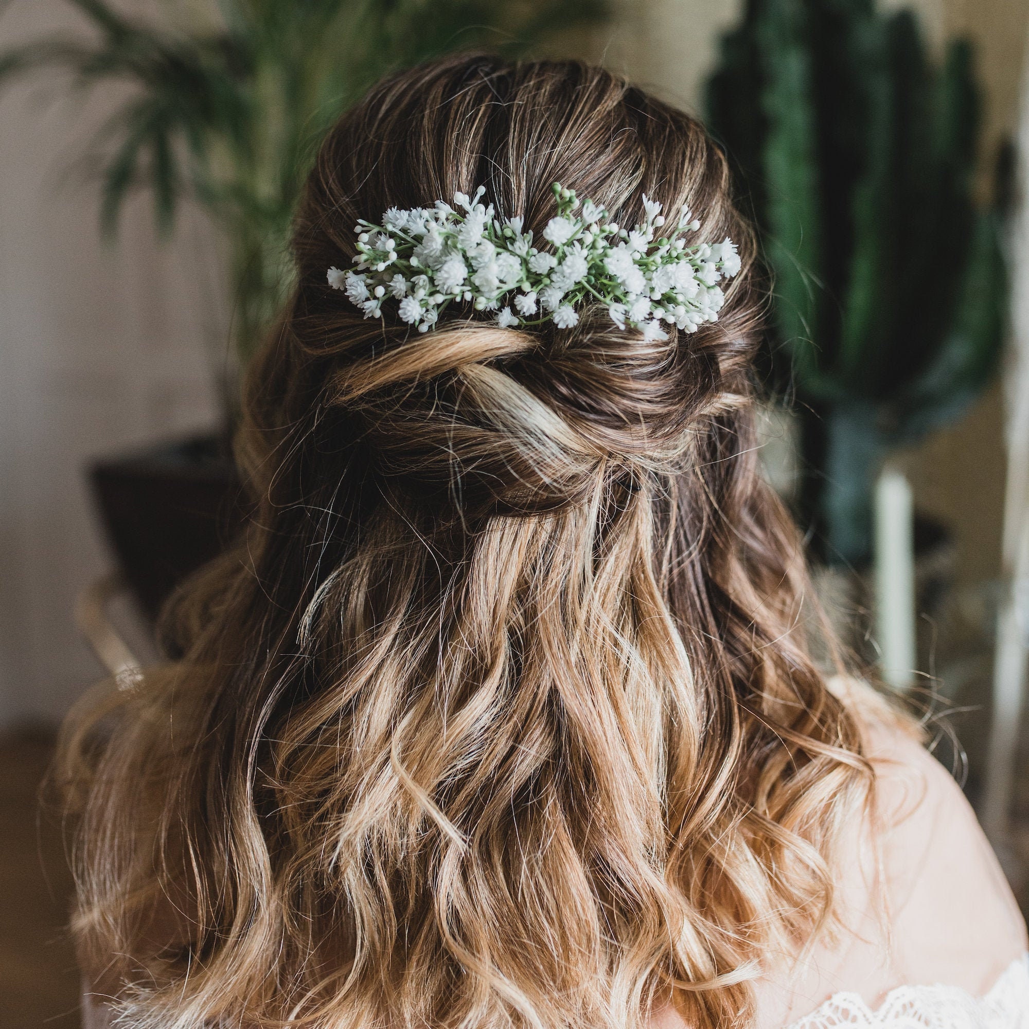 Baby breath flowers in hair 2025