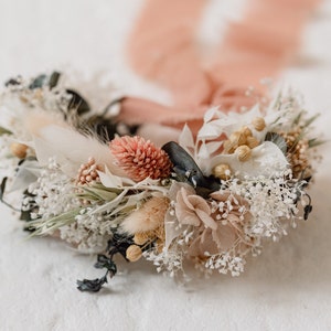 Maya Dusky Pink Wedding Dried Flower Bridesmaid Corsage Bracelet