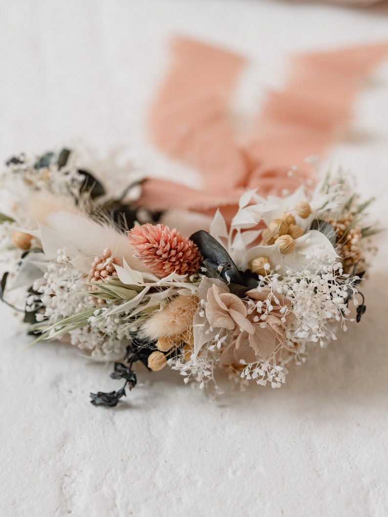 Maya Dusky Pink Wedding Dried Flower Bridesmaid Corsage Bracelet