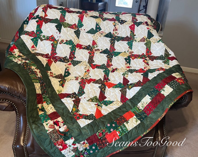 Green and White Christmas Quilt. Throw Size Quilt. Green Christmas
