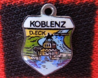 Emaille Koblenz D.Eck Charm Duitsland Scenic Travel Shield Silver Plate Charm voor armband van Charmhuntress 06550