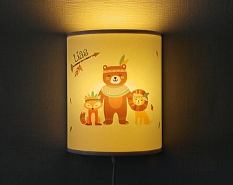 Kinder Wandlampe Kinderlampe LED Wandlampe Kinderzimmer Nachtlicht Schlummerlicht Name Indianer Fuchs Bär Löwe Tiere Holz Lampe
