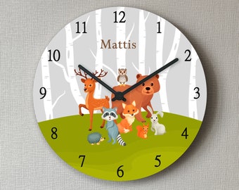 Große Wanduhr ohne Ticken Kinderzimmer Waldtiere Tiere Bär Hirsch Waschbär Eule Mädchen Junge Kinder Uhr 25 cm