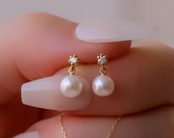 Diamond pearl earrings, pearl earrings, 14k earrings, diamond earrings, fresh water pearl earrings, gold earrings, gift idea, gift for her