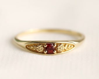 January birth ring, garnet ring, birthstone ring, birthflower ring, gemstone ring, signet ring, carnation ring, jewelry, gift, birthday gift