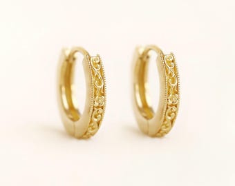 Wild vines hoops, gold hoop earrings, huggie hoops, engraved earrings, flower earrings, silver earrings, small hoops, handmade, jewelry