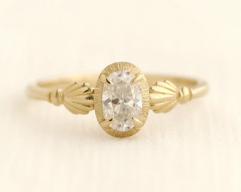 Madeleine ring – vintage-inspired oval stone ring, delicate prong setting, antique style engagement ring, oval solitaire ring, jewelry, gift