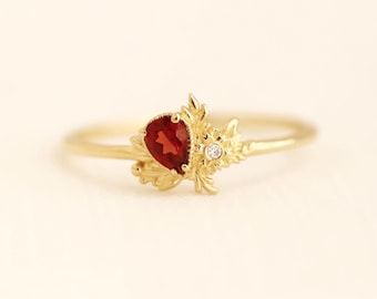 January bouquet ring, birthstone ring, birth flower ring, garnet ring, carnation ring, pear cut ring, diamond ring, statement ring, gift