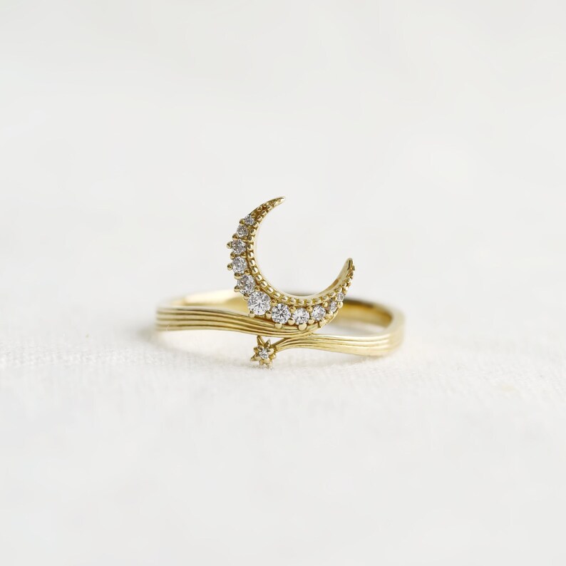 Moon dance ring, statement ring, crescent ring, moon jewelry, gold ring, diamond ring Bild 1