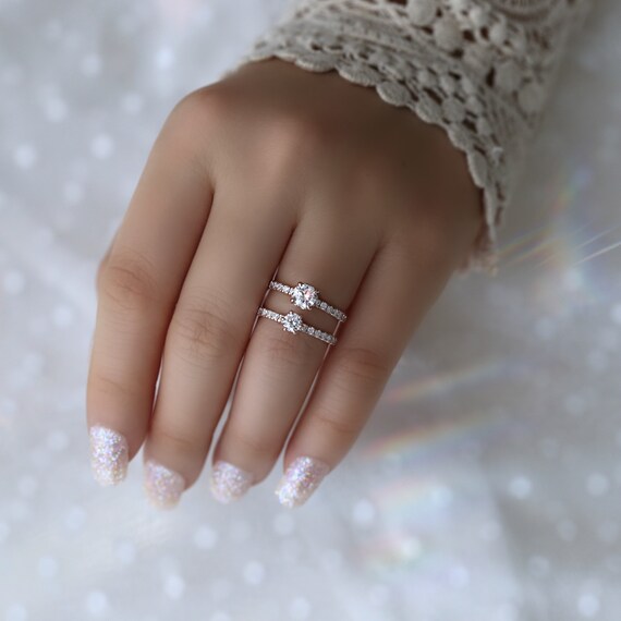 Six prong shop solitaire ring