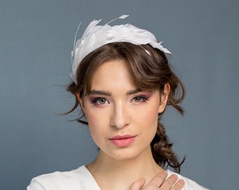 Bridal ivory feather crown, wedding feather headband, bridal headband Black Swan, white modern bridal headband