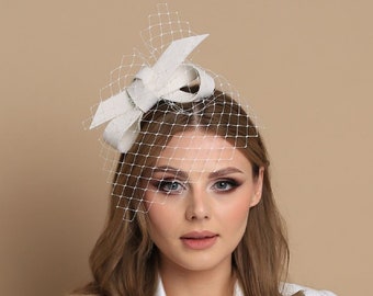 Bridal ivory wool felt fascinator with big bow and veiling, ivory headpiece, ivory bow, wedding
