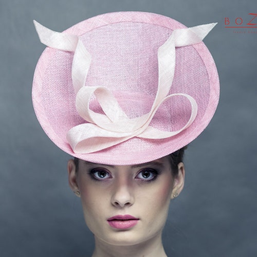 Pink Saucer Hat Hat With Modern Bow Race Pink Fascinator Etsy