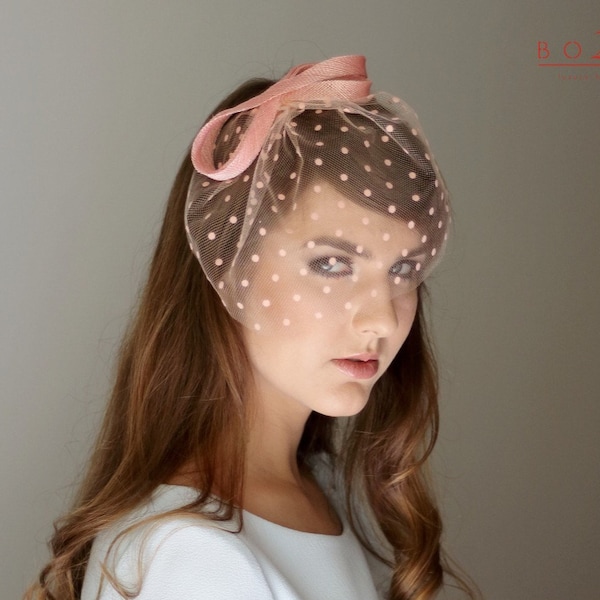 Spotted veil with small bow, short veil, polka dots, peach pink veiling