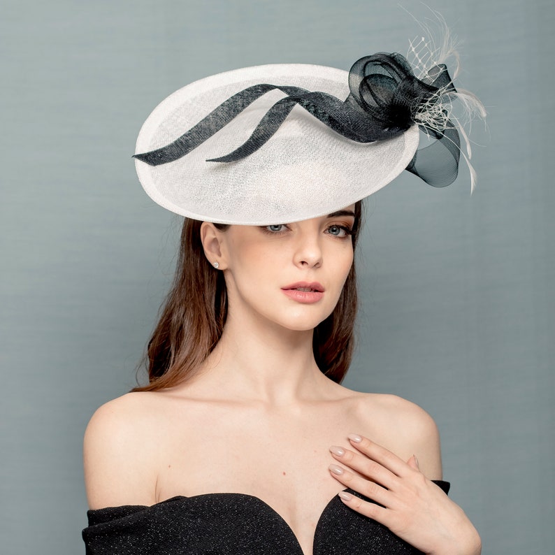 Black nad white saucer hat with hand made crin and feather decoration, classic derby hat, Wedding hat, cocktail hat image 2