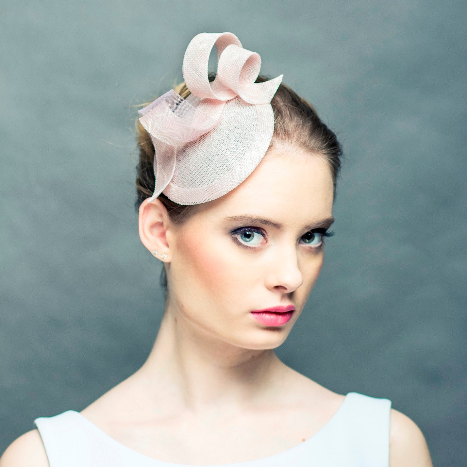 Elegant Light Pink Pill Box Hat Modern 
