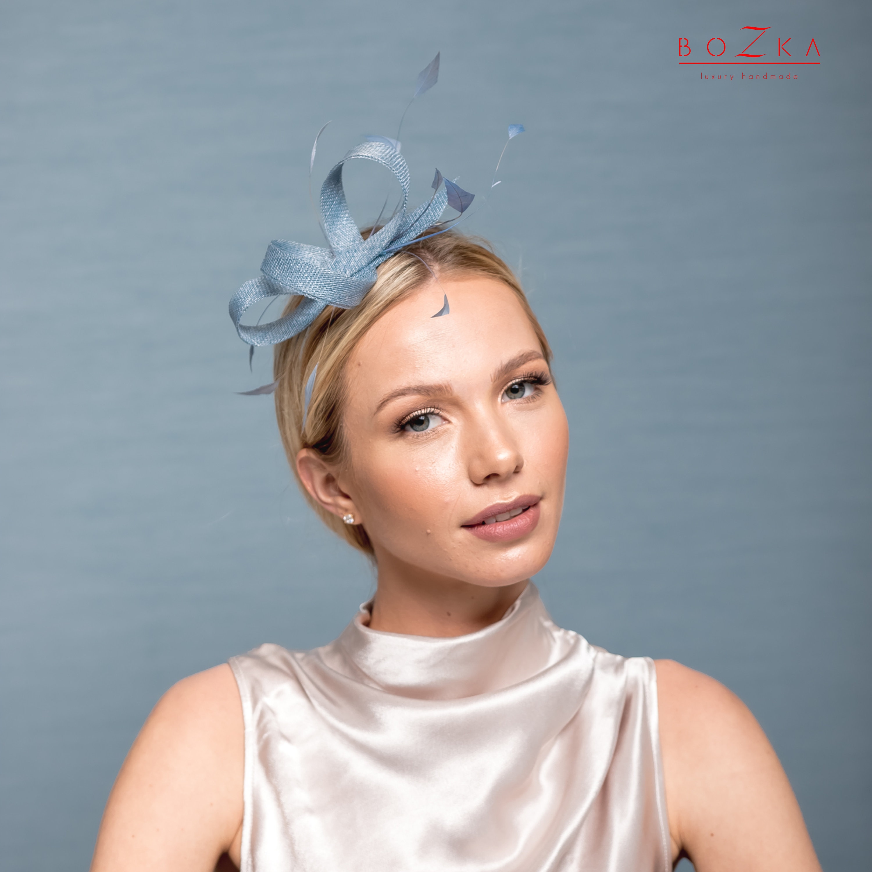 Modern delicate pigeon blue  fascinator with fethers, blue stone wedding headpiece, cocktail baby blue feather fascinator