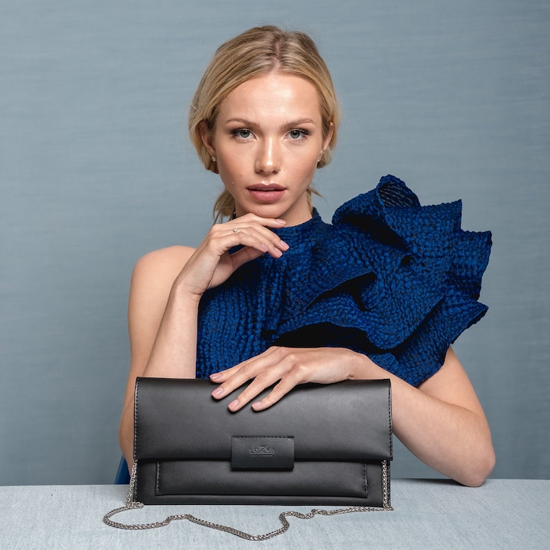 Cartera negra con cadena plateada desmontable, bolso clásico de piel para cóctel, cartera de piel auténtica de calidad imagen 1