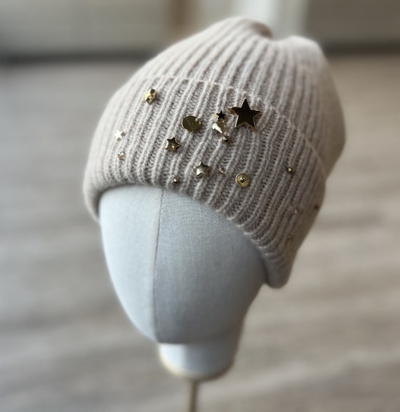 Elegant Beige Knit Beanie with Embellishments elegant beige beanie faux fur pom embellishments warm - Temu main image 3