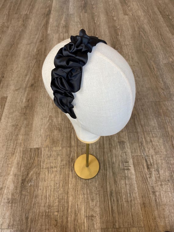 Headband with a satin twist of Black and Cream. New without tags. Private Label | Accessories | Headband With A Satin Twist Of  main image 2