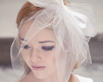 Short veil with double bow, wedding veil, veiling, big bow