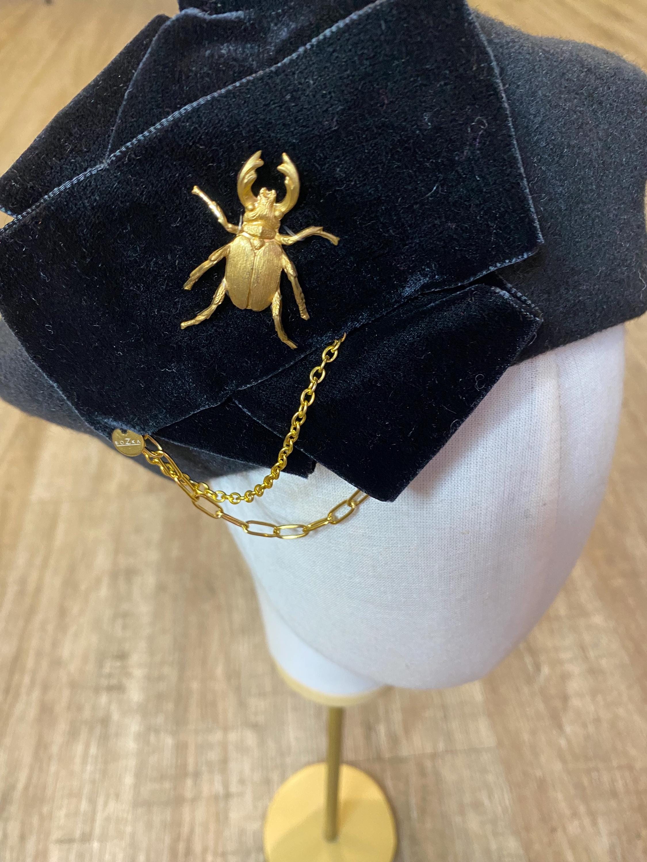 Elegant Black Beret with Gold Chain & Bunny Charm – Adjustable Ribbon sheila-chain-effect-french-  main image 2