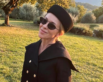 Czarny wełniany kapelusz typu toczka, czarny wełniany kapelusz koktajlowy na zimę, kapelusz pogrzebowy, kapelusz na tydzień mody, kapelusz Jackie O, kapelusz vintage