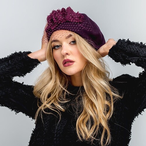 Aubergine Beret With Veiling and Sparkling Tweed Decoration  display picture 2