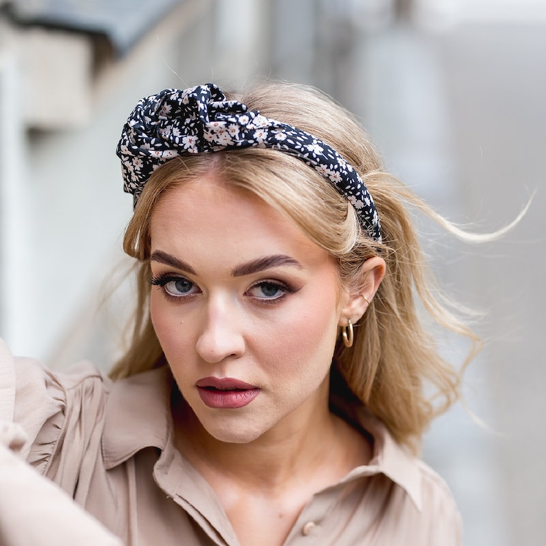 Flower print black headband with a bow, popelin handmade headband, floral pattern headband, summer headband image 1