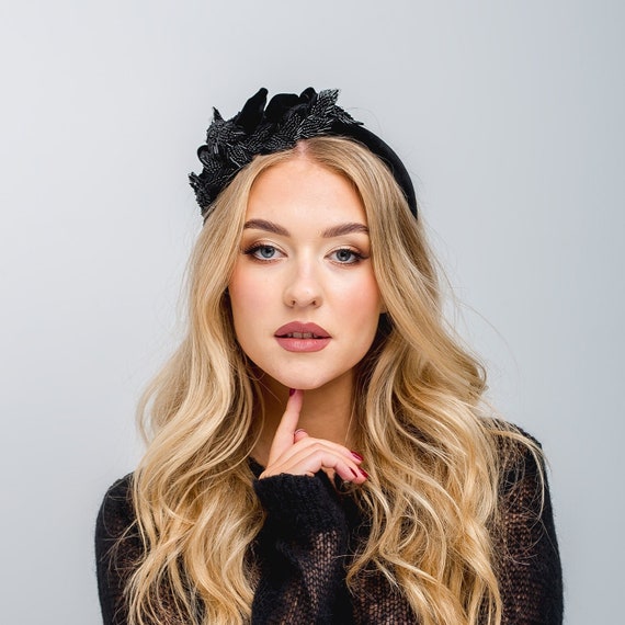 Black Velvet Puffy Headband With Blak Leafs Beaded Applique  display picture 1
