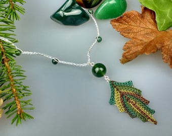 Leaf Pendant, Crochet Leaves, Plant Lover Jewelry, Autumn Leaf Necklace, Crochet Necklace, Fall Leaf Jewelry, Fall Colors, Woodland Pendant