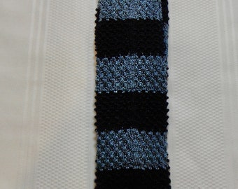 Vintage Holliday & Brown Knit Tie
