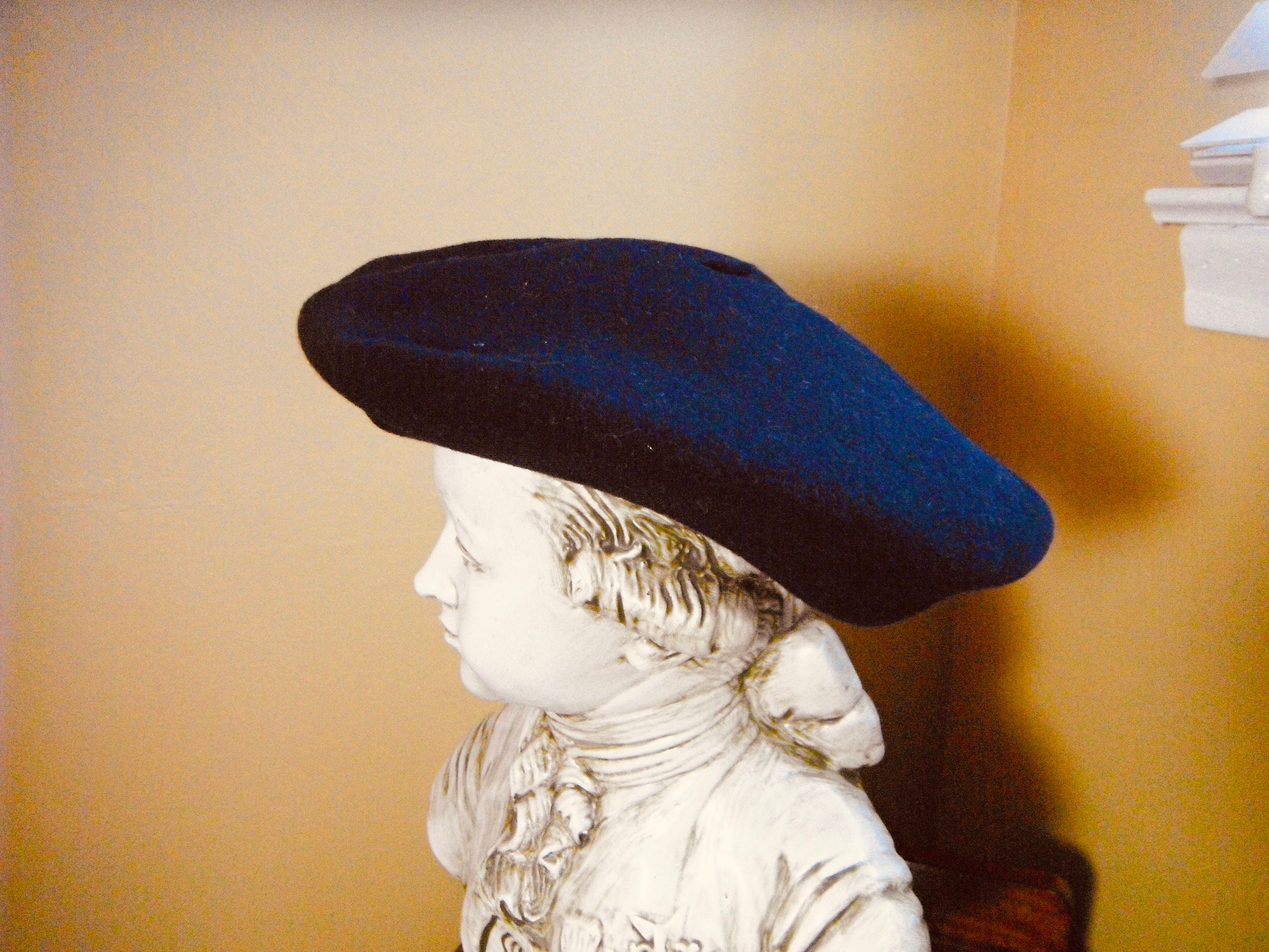 Vintage Wicking Honk Kong Velour Beret Vintage Pillbox Beret Halo Velour Hat Cap 2+ Ship FREE | eBay main image 4