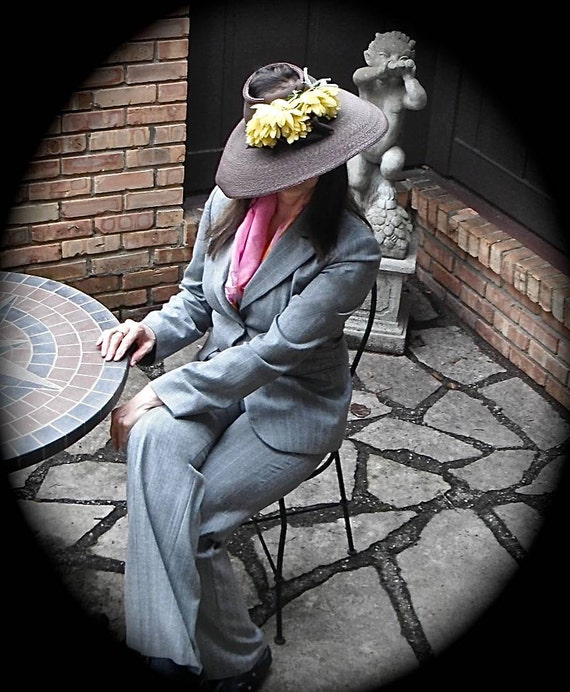 Vintage Lady's Hat Circa 1940s - image 2
