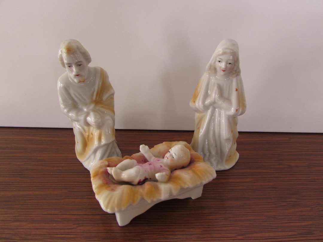 Ceramic Nativity, Three Piece Manger Set, Vintage Three Piece Manger