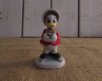 Vintage 1968 Daisy Duck Holiday Figurine, Disney Decor