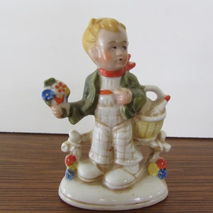 Vintage Figurines, Boy Bouquet Figurine, Vintage Boy with Bouquet Figurine, Vintage Boy Figurine Japan, Old Figurines, Children Figurines