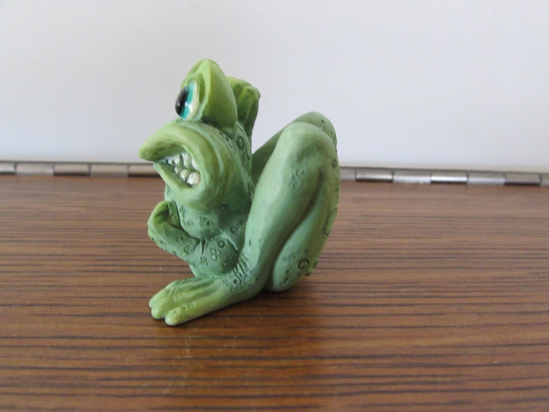Frog Figurines 1994 Sprogz Vintage Angry Sprogz Frog Figurine Sprogz Angry Sprogz 1994 Frog Decor,