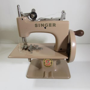 Mini Singer Sewhandy Sewing Machine - Etsy