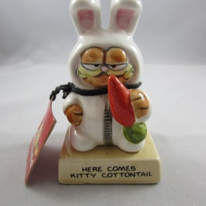 Figurine, Garfield Figurine, 1980s Garfield Easter Bunny Figurine, RARE Garfield Figurine