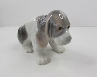Vintage Lladro Beagle Puppy Figurine #1071: Retired Porcelain Dog