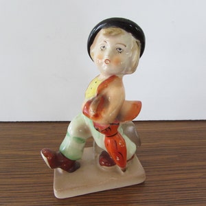 Boy Figurine Japan, Vintage Boy with Umbrella and Suitcase Figurine, Vintage Child Figurine Japan, Vintage Figurines, Old Figurines,