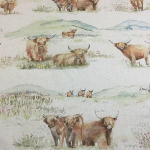 Tessuto di lino "Voyage Highland Cattle". Per tappezzeria, tende, cuscini, artigianato, tende alla romana, paralumi, borse.