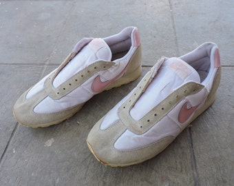 vintage nike shoes womens