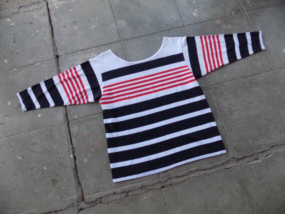 BEAT To HELL Rare Vintage 80s Striped T-shirt S - image 1