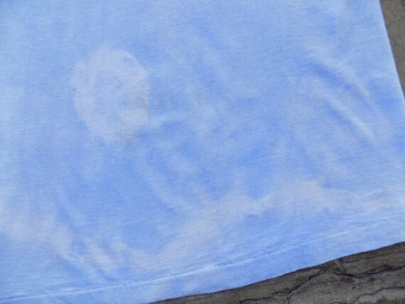 RARE Vintage 80s Light Blue "Sky" Tie Dye T-shirt… - image 6