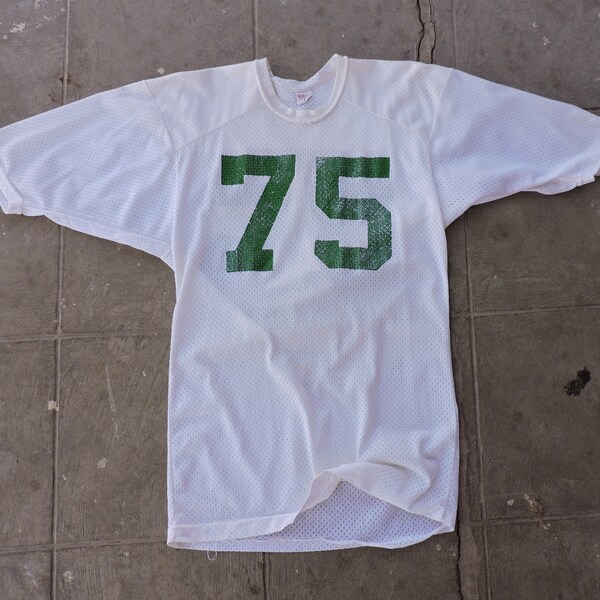 BEAT To HELL Rare Vintage White & Green Wilson #75 Jersey T-shirt M