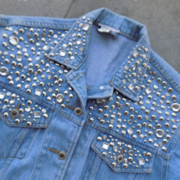 RARE Vintage 90s Light Wash Blue Jean Studded Denim Jacket M