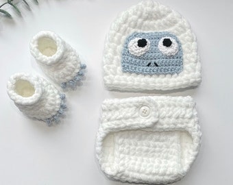 Abominable Snowman Photo Prop Crochet Pattern. Baby Outfit. Baby Costume. Newborn to 6-12 Months. - PATTERN ONLY